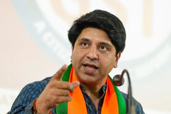 BJP से शहजाद पूनावाला ने दिया इस्तीफा, निजी कारण बताए; अब अगले कदम पर नजर